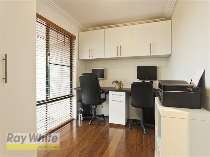 14 Moores Road, Redland Bay QLD 4165