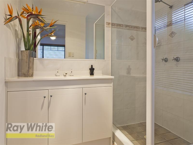 14 Moores Road, Redland Bay QLD 4165