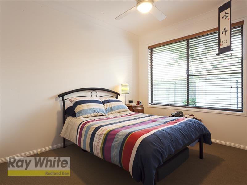 14 Moores Road, Redland Bay QLD 4165