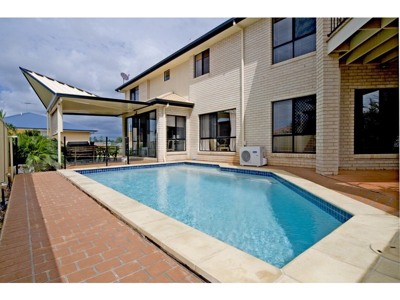 72 Penzance Drive, Redland Bay QLD 4165