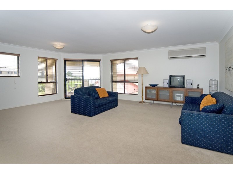 72 Penzance Drive, Redland Bay QLD 4165