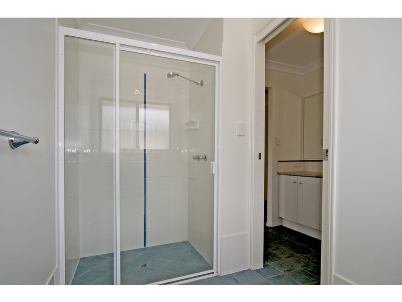 72 Penzance Drive, Redland Bay QLD 4165