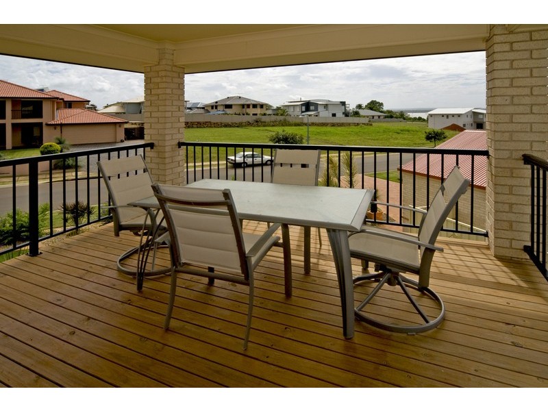 72 Penzance Drive, Redland Bay QLD 4165