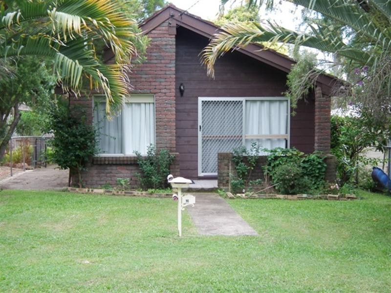 16 Oakland Street, Redland Bay QLD 4165