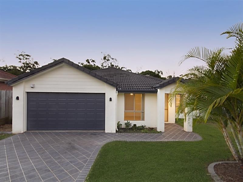 15 Portland Parade, Redland Bay QLD 4165