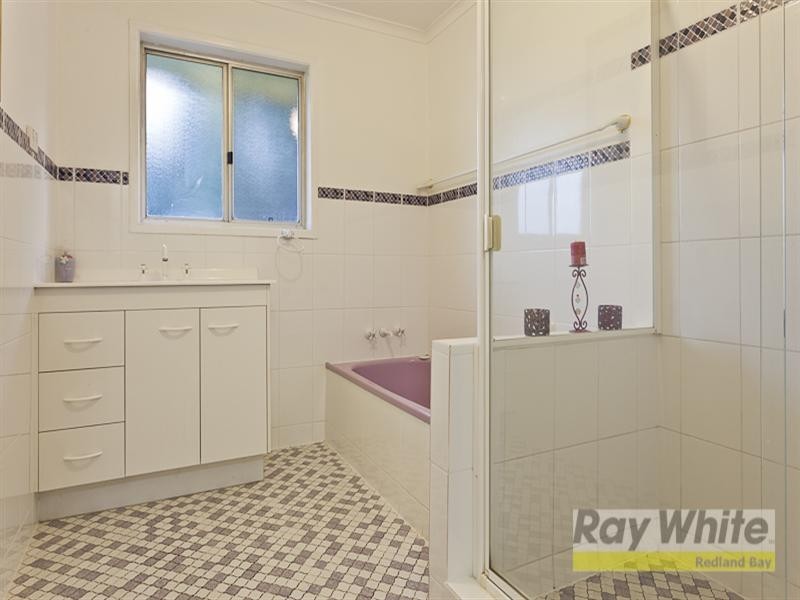 26 Jania Street, Redland Bay QLD 4165