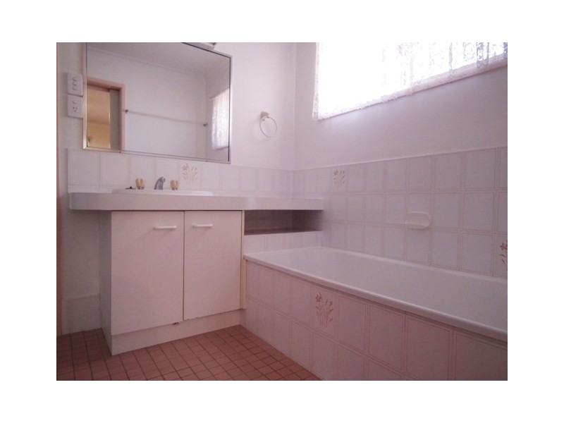 26 Sunshine Drive, Cleveland QLD 4163