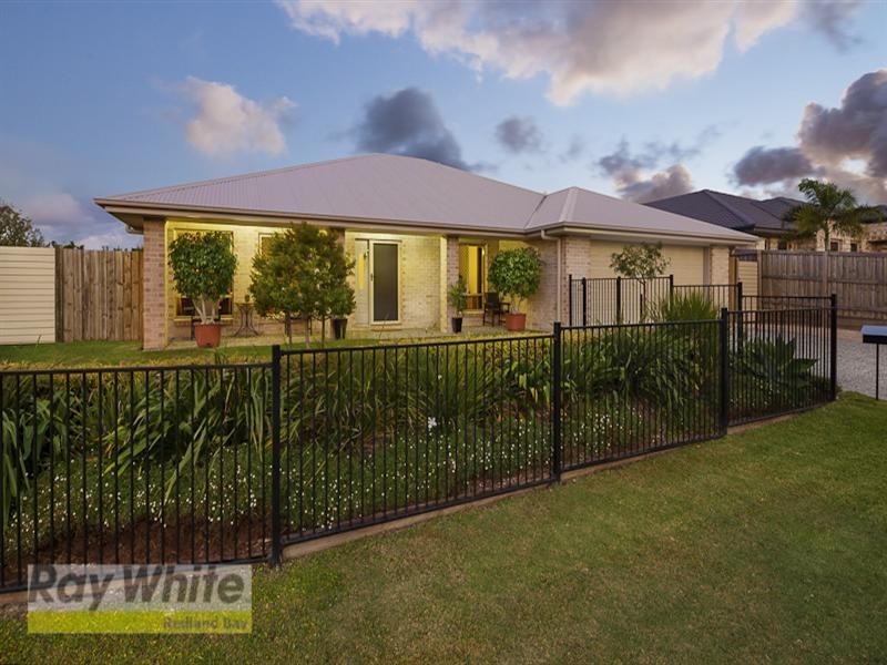 15 Forrest Street, Redland Bay QLD 4165