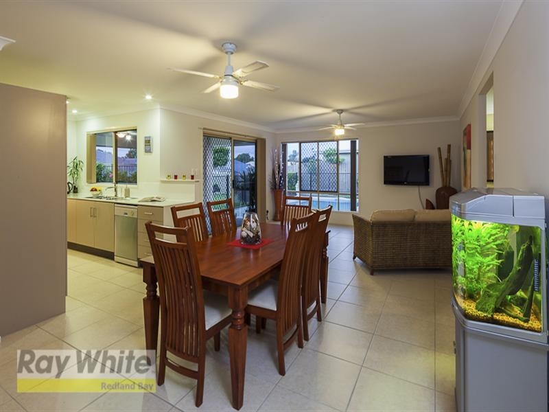 15 Forrest Street, Redland Bay QLD 4165