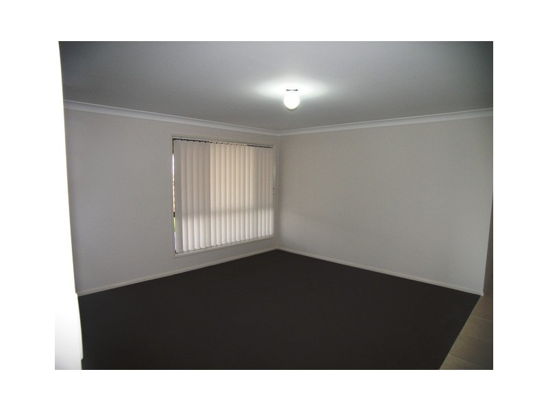 60 Ebony Crescent, Redland Bay QLD 4165