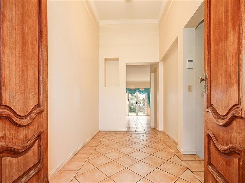 4 White Fig Place, Thornlands QLD 4164