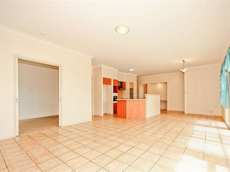 4 White Fig Place, Thornlands QLD 4164