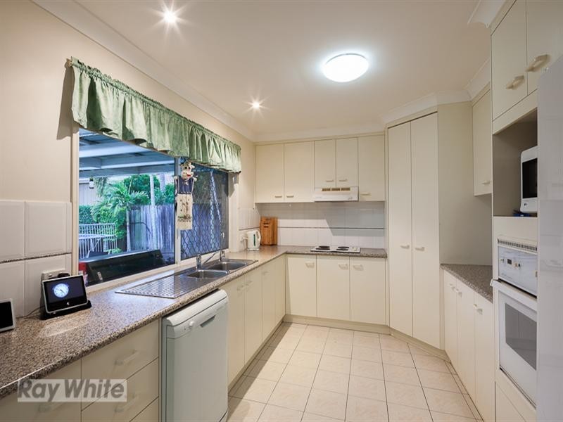 8 Riley Drive, Capalaba QLD 4157
