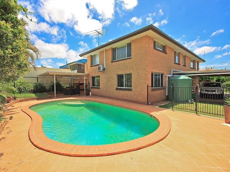 15 Allen Street, Victoria Point QLD 4165