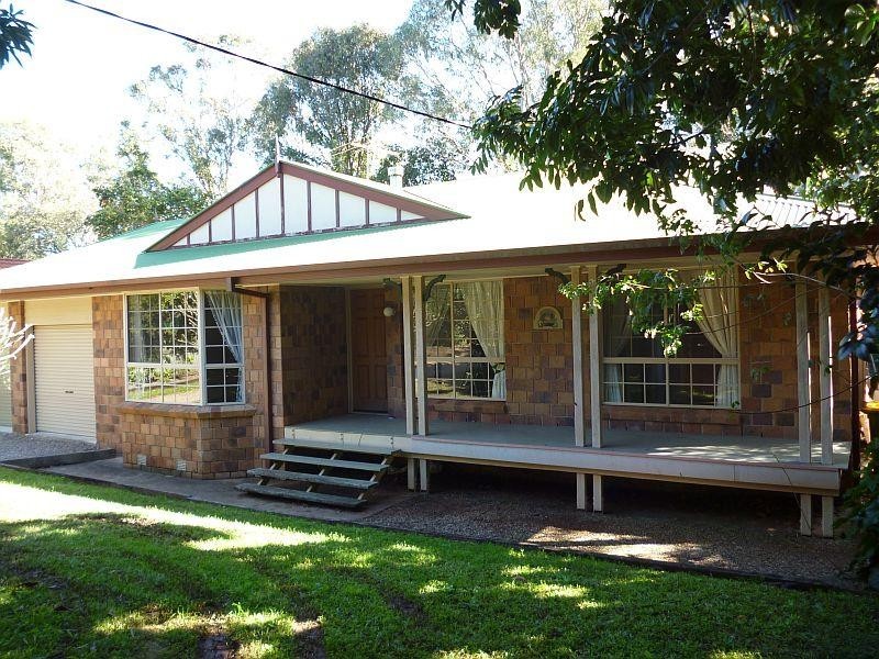 122 Mill Street, Redland Bay QLD 4165