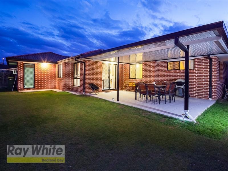 9 Marjorie Buckler Drive, Redland Bay QLD 4165