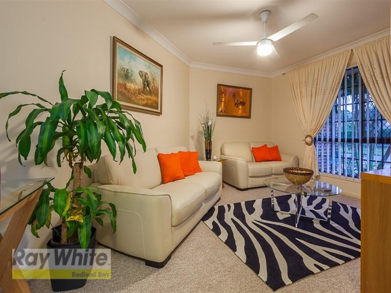 9 Marjorie Buckler Drive, Redland Bay QLD 4165