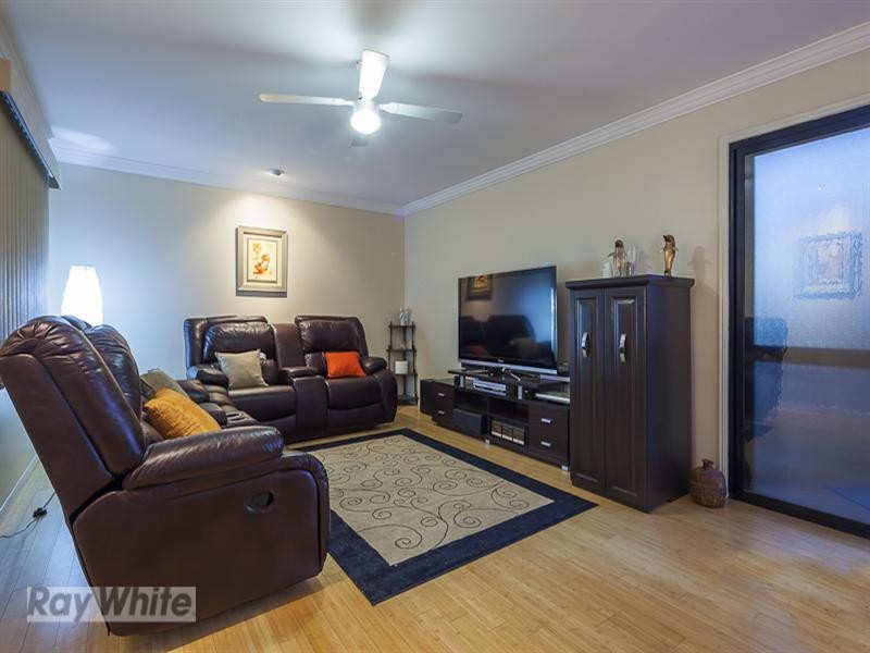 1 The Boulevard, Redland Bay QLD 4165