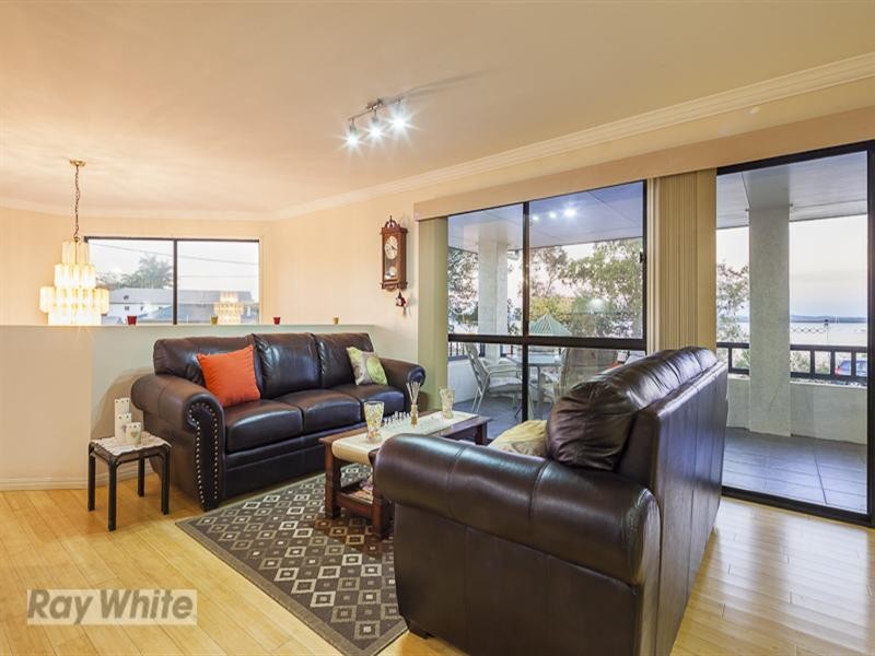 1 The Boulevard, Redland Bay QLD 4165