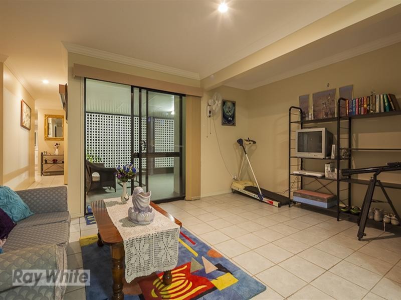 1 The Boulevard, Redland Bay QLD 4165