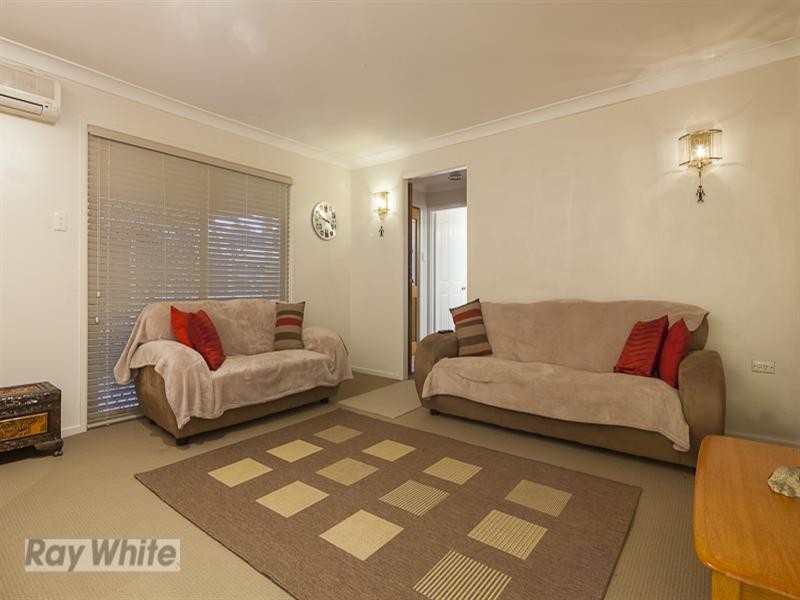 20 Kalmia Drive, Redland Bay QLD 4165