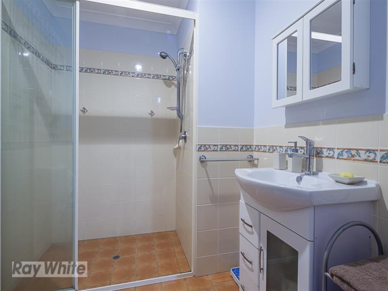 20 Kalmia Drive, Redland Bay QLD 4165
