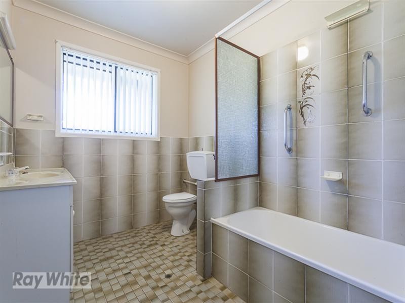 22 Peel Street, Redland Bay QLD 4165