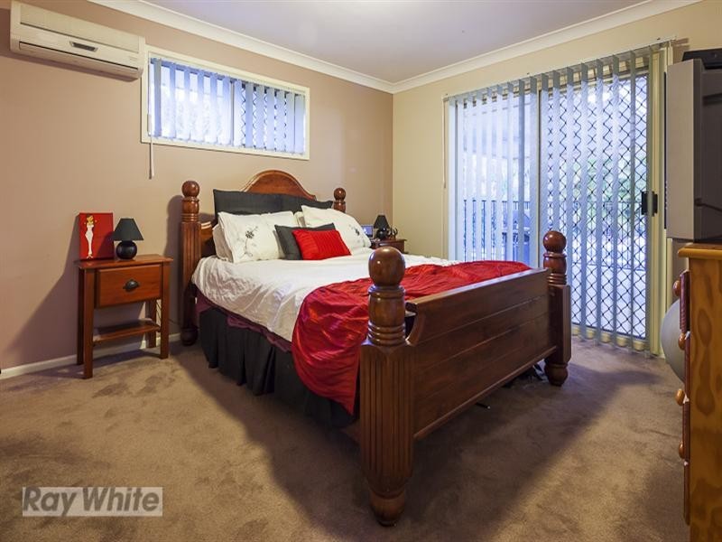 17 Niblick Way, Redland Bay QLD 4165