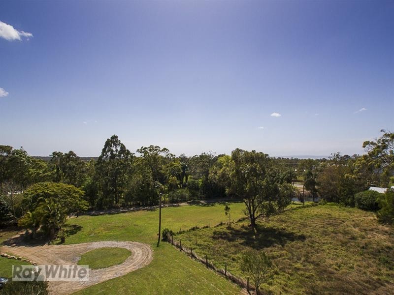 82 Kinross Road, Thornlands QLD 4164