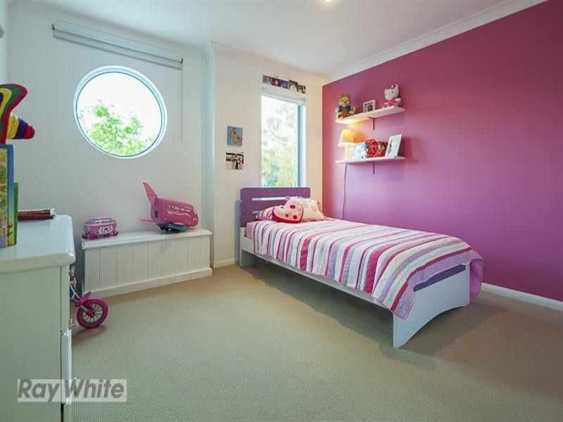 29 Caswell Crescent, Redland Bay QLD 4165