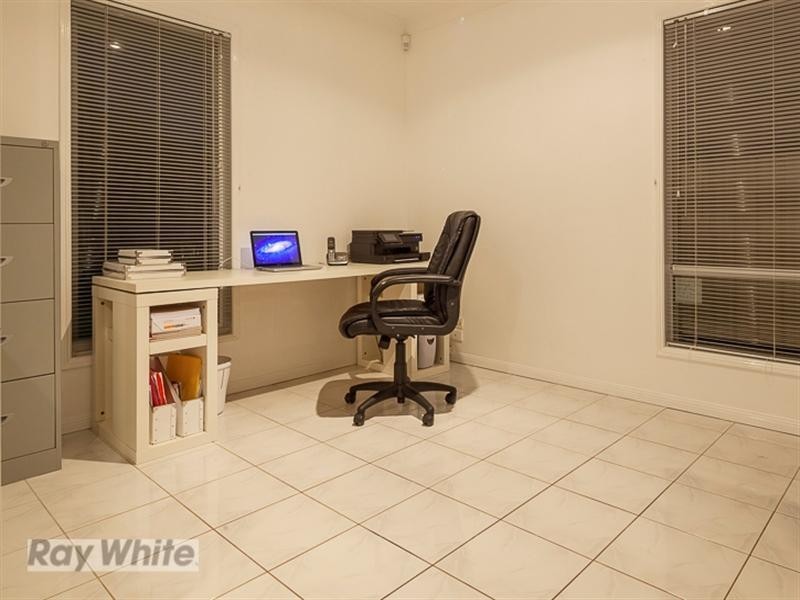 29 Caswell Crescent, Redland Bay QLD 4165