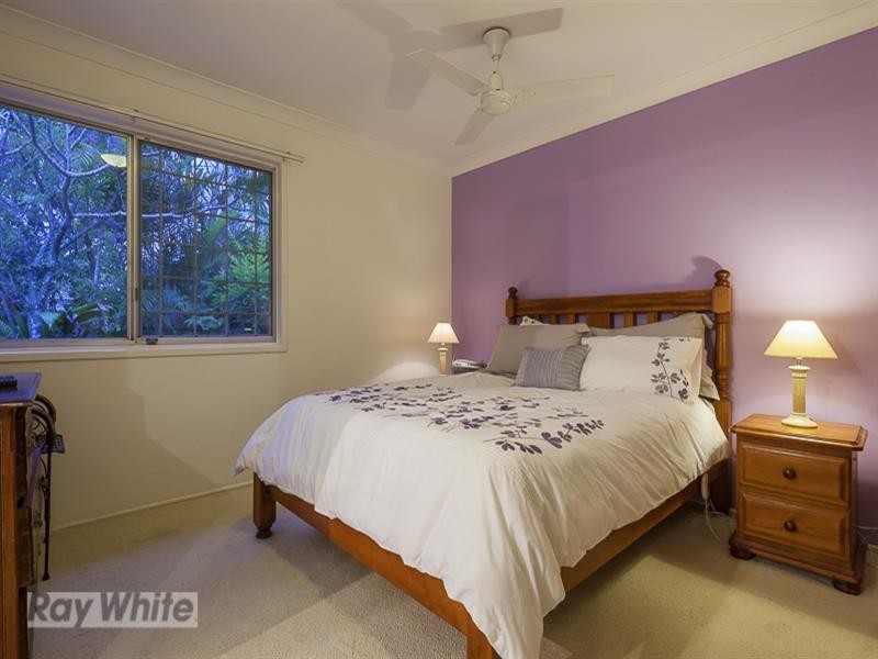 11 Azalea Street, Redland Bay QLD 4165