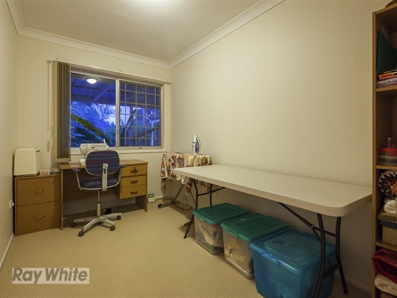 11 Azalea Street, Redland Bay QLD 4165