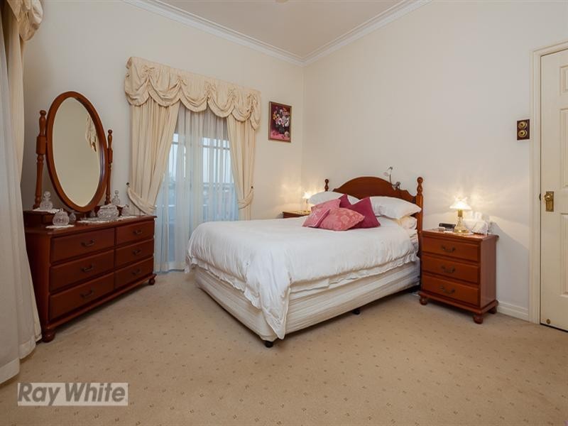 14 Newlands Street, Redland Bay QLD 4165