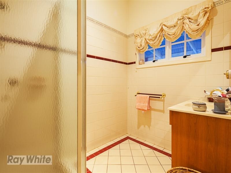 14 Newlands Street, Redland Bay QLD 4165