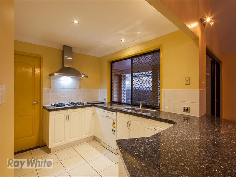 55 Spinnaker Circuit, Redland Bay QLD 4165