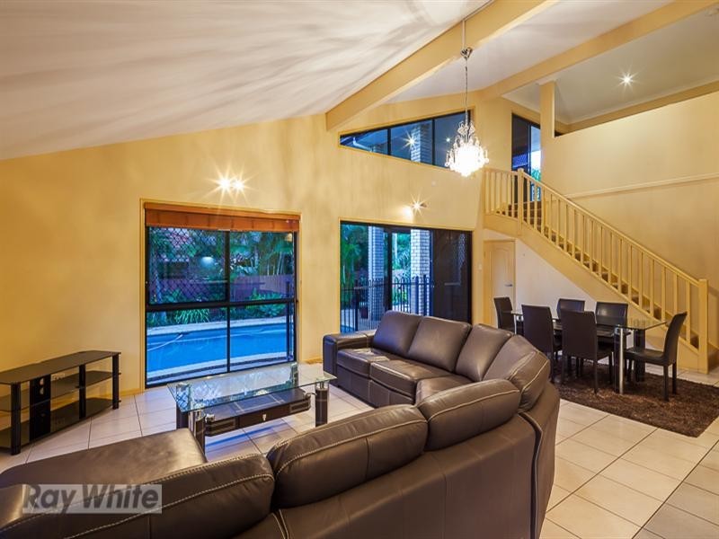 55 Spinnaker Circuit, Redland Bay QLD 4165