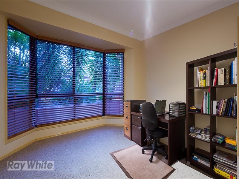 55 Spinnaker Circuit, Redland Bay QLD 4165