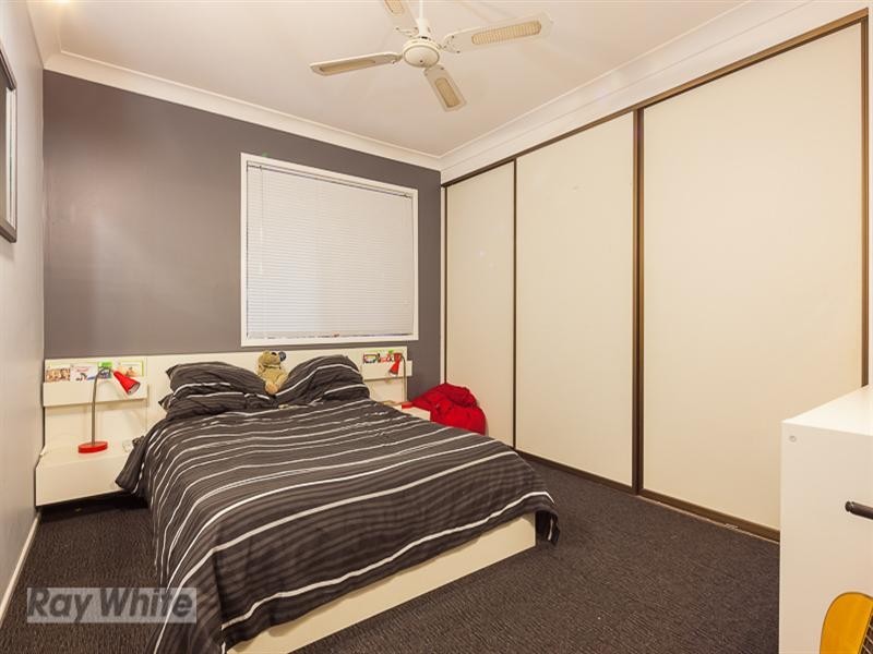 6 Watsonia Street, Redland Bay QLD 4165