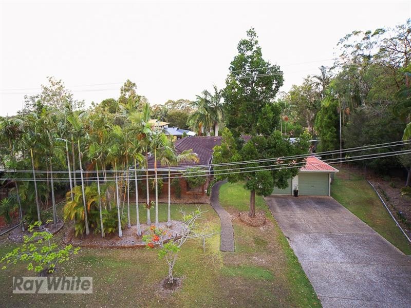 6 Watsonia Street, Redland Bay QLD 4165