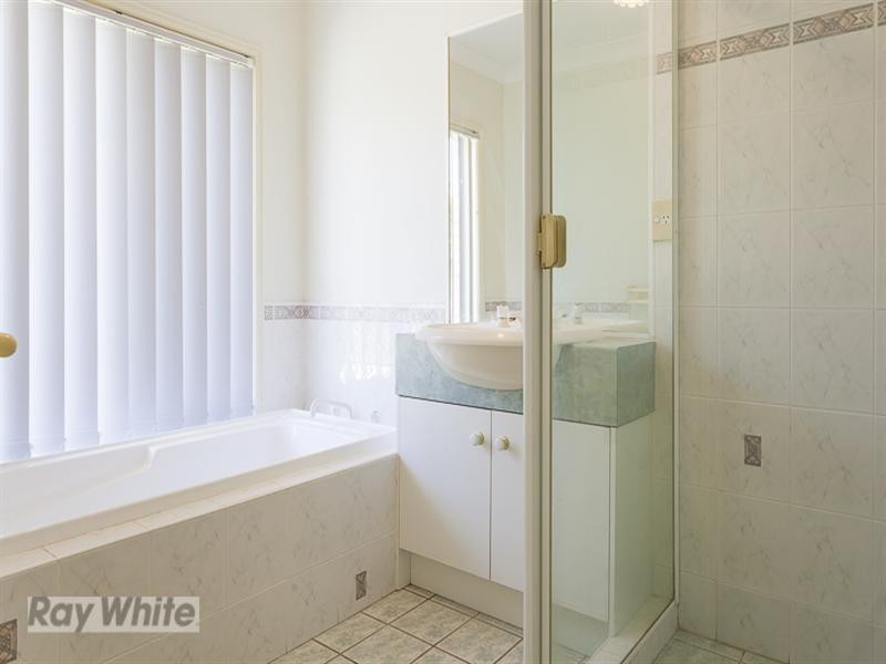 9 Alex Court, Redland Bay QLD 4165