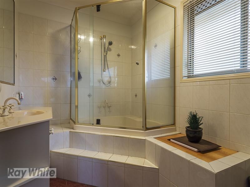 15 Newlands Street, Redland Bay QLD 4165