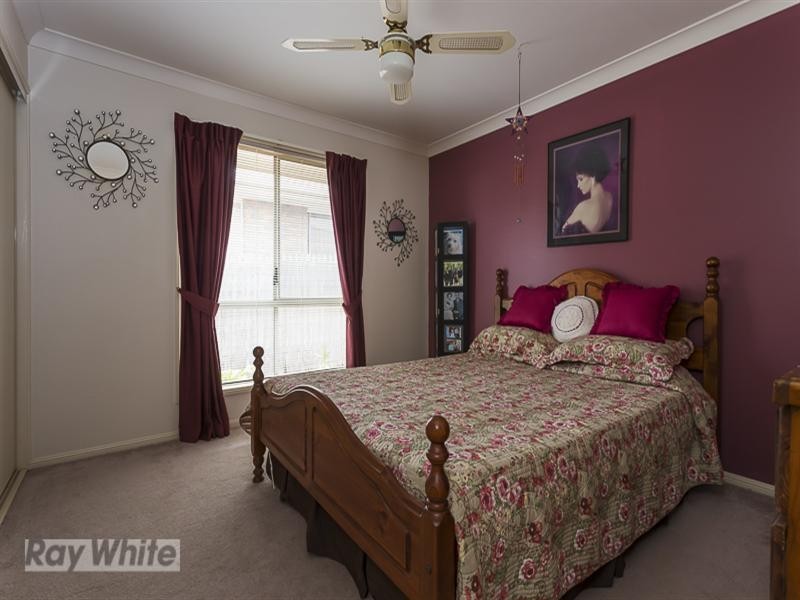 15 Newlands Street, Redland Bay QLD 4165