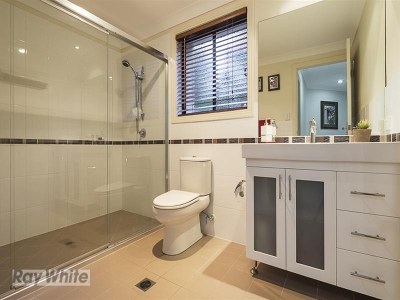 13 Torquay Road, Redland Bay QLD 4165