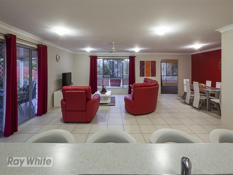 50 Ebony Crescent, Redland Bay QLD 4165