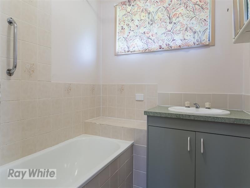 25 Shanahan Street, Redland Bay QLD 4165