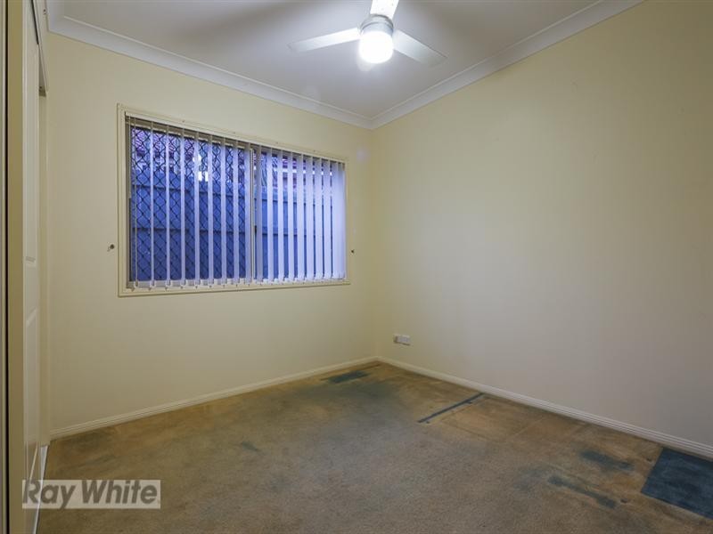 8 Attenborough Circuit, Redland Bay QLD 4165