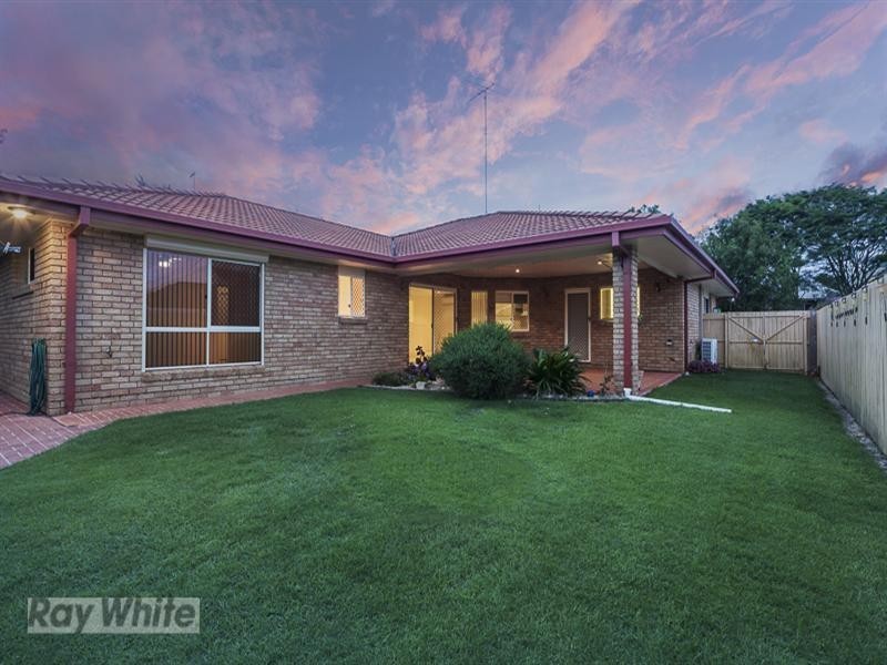 8 Attenborough Circuit, Redland Bay QLD 4165