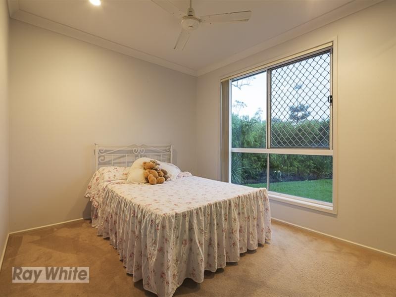 13 Aqua Crescent, Redland Bay QLD 4165