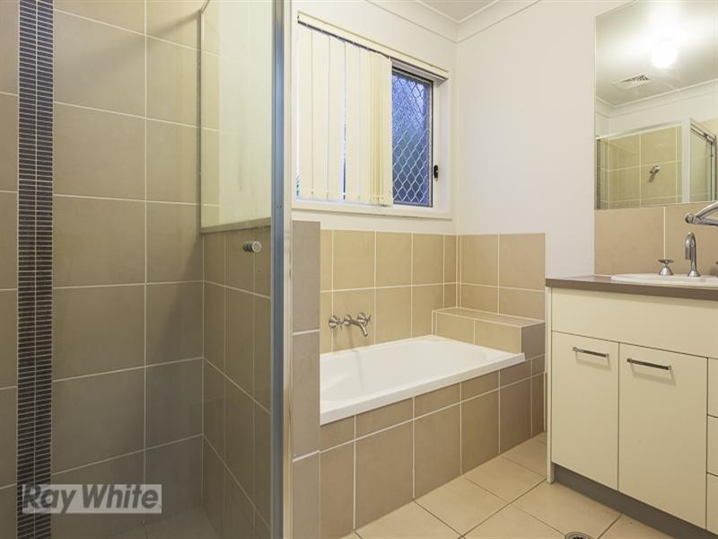 13 Aqua Crescent, Redland Bay QLD 4165